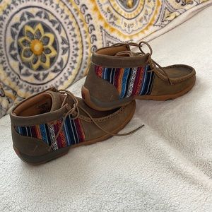 Size 8, Twisted X Women’s Original Chukka Driving Moc Bomber Serape